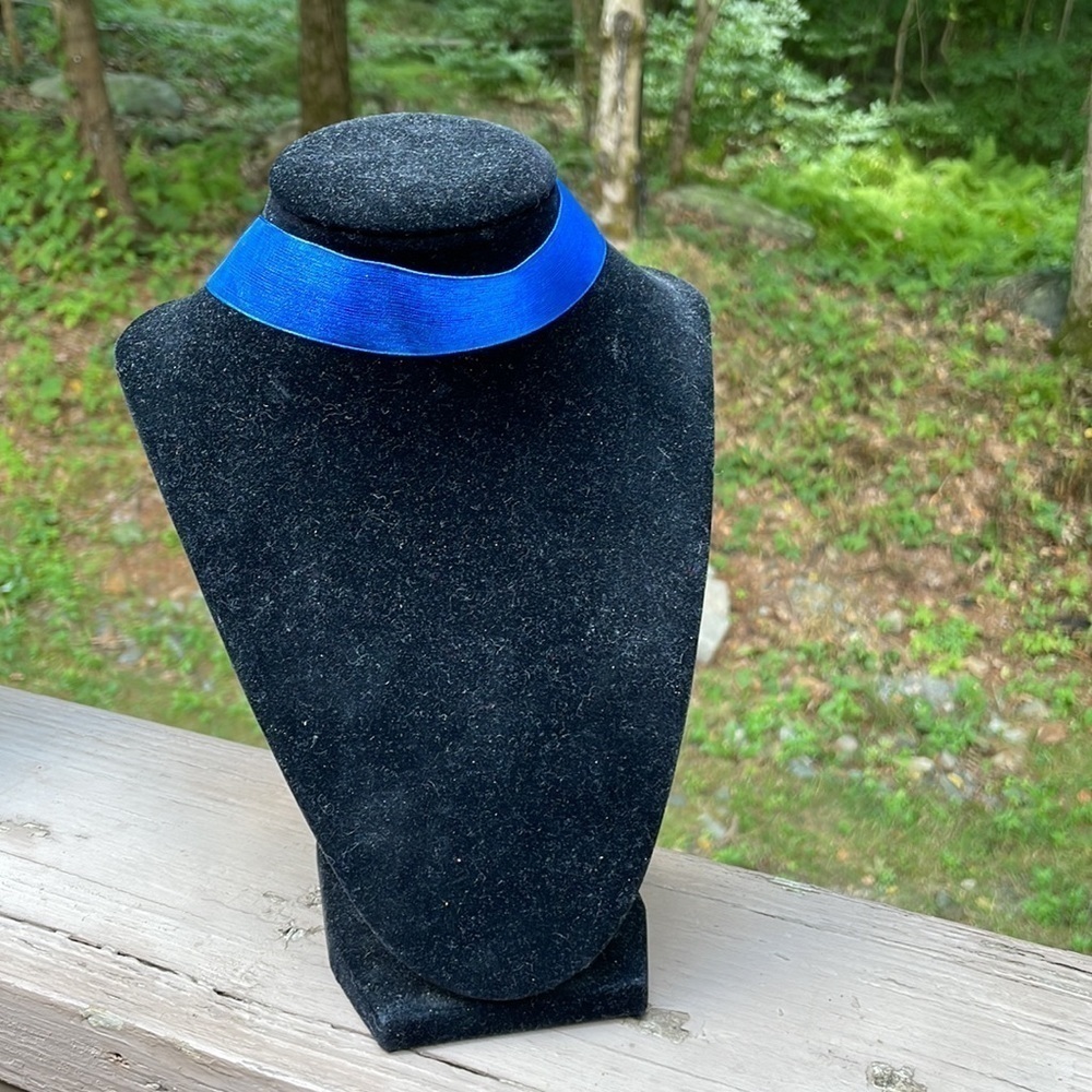 Free People “Sweet Nothing” Royal Blue Ribbon Choker - Picture 7 of 12